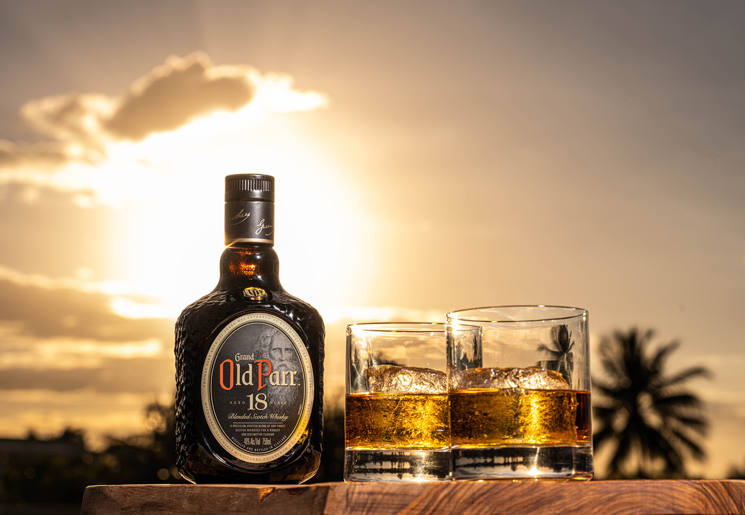 Time in a Bottle: The Art of Aging Grand Old Parr Whiskey
